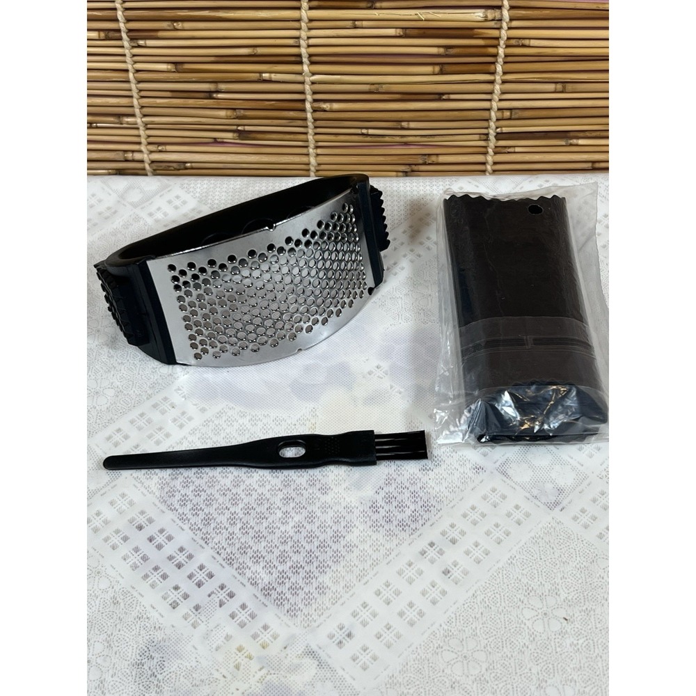 Garlic Press Rocker Mincer Chopper w/ Silicone Tubular Garlic Peeler & Brush New